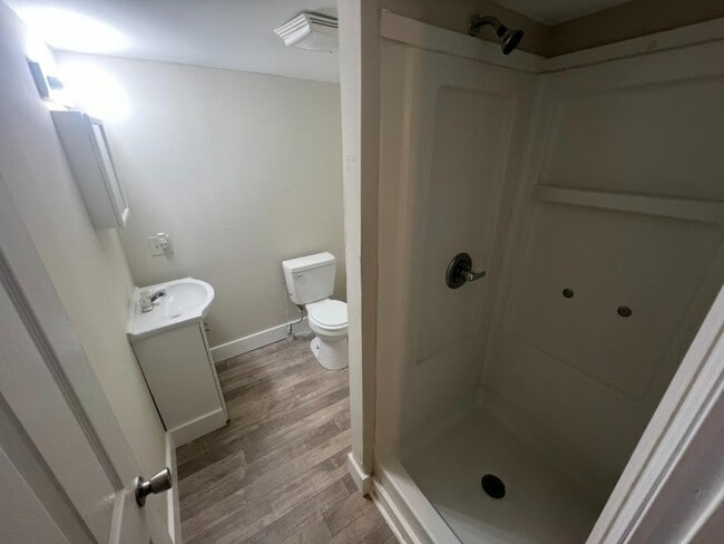 Building Photo - 1509 Boscobel St