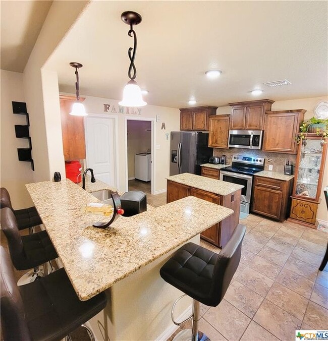 Building Photo - 4000 Flatrock Mountain Dr