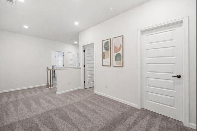 Building Photo - 3860 Pressley Ln