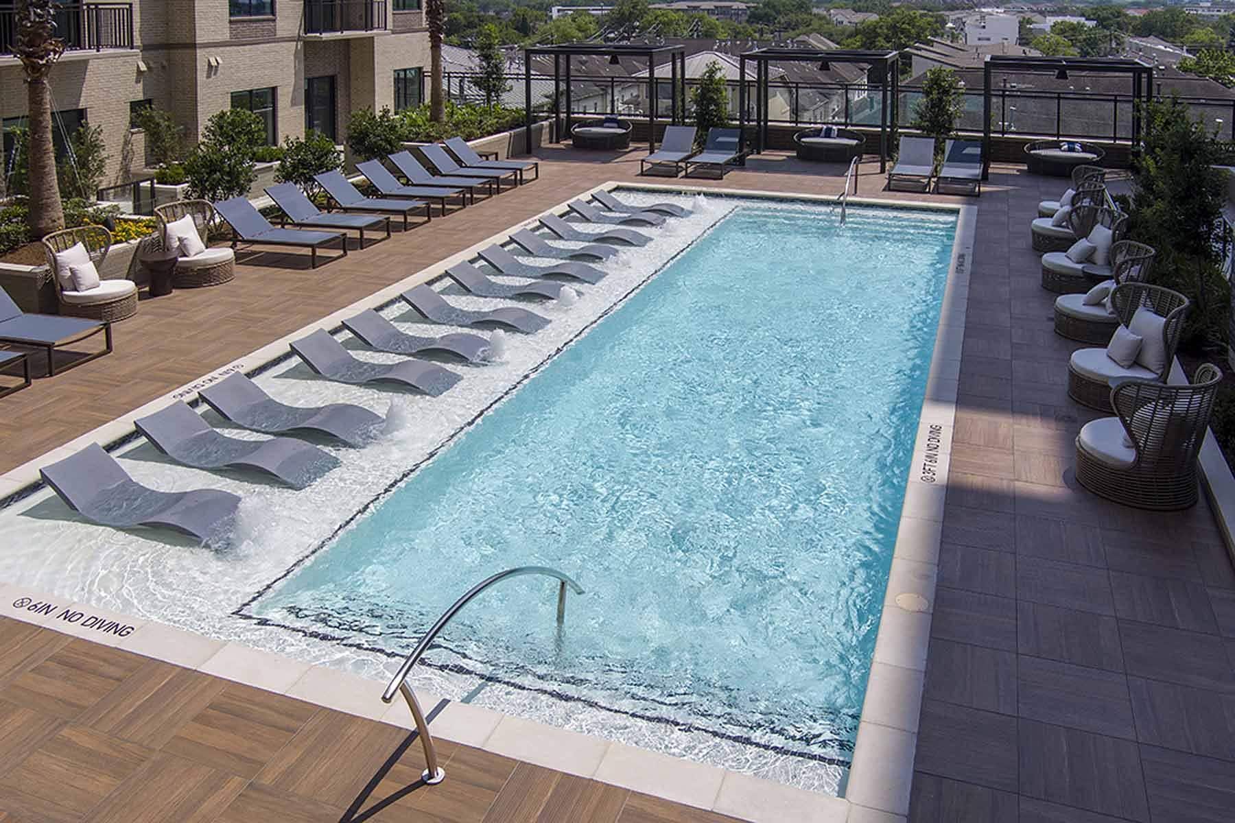 Building Photo - 2727 Albany St