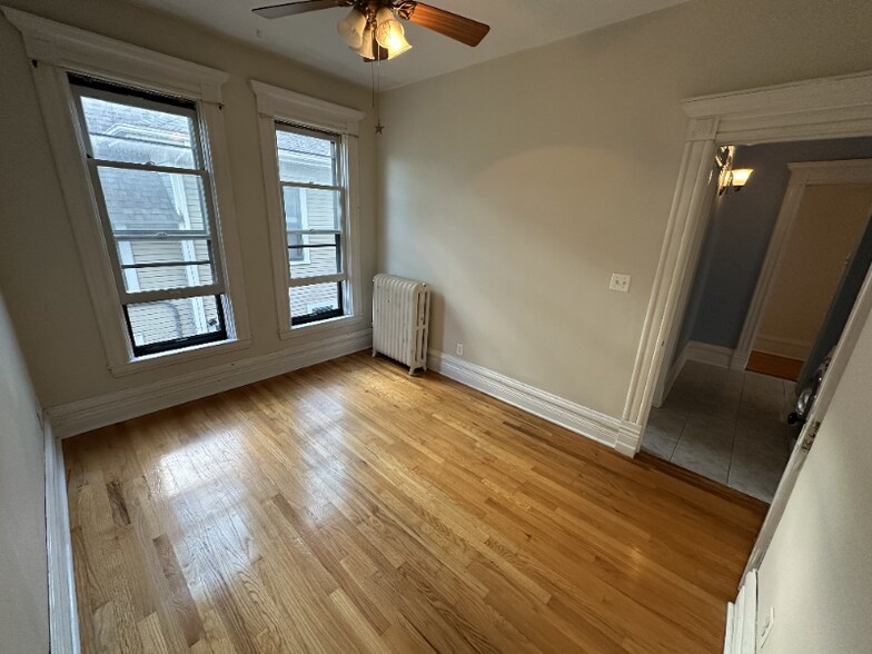 Building Photo - 800 Hague Ave