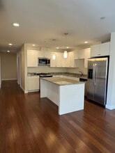 Building Photo - 125 Midway