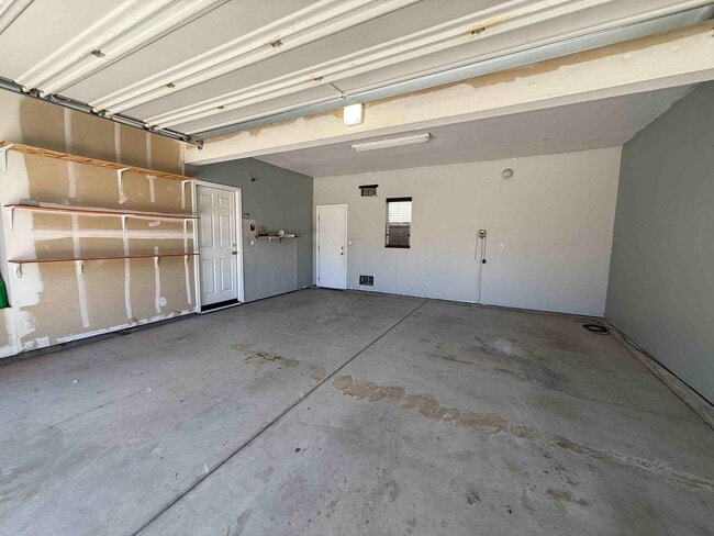 Building Photo - Great 3 Bedroom In Elk Grove