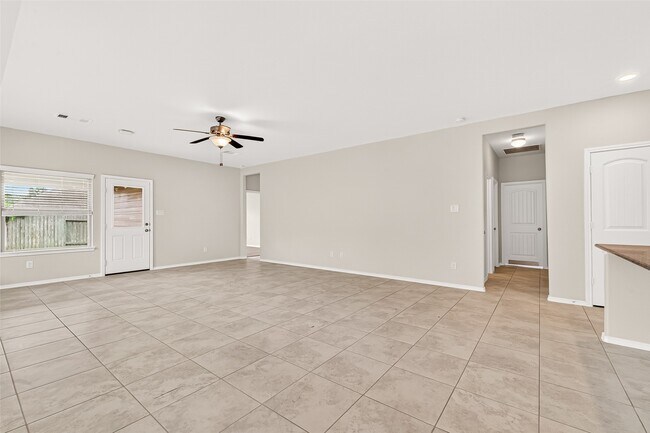 Building Photo - 2754 Little Caney Way