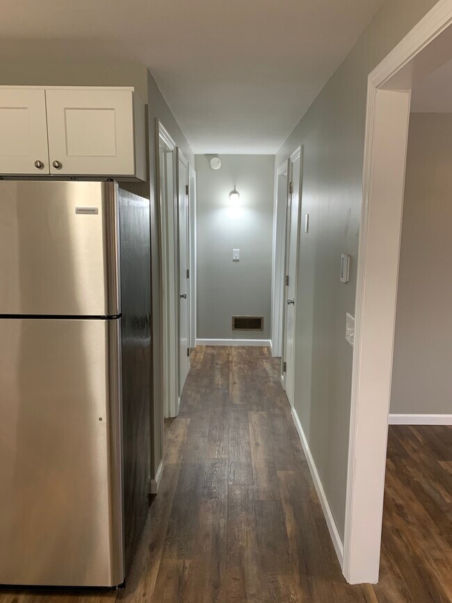 Hallway - 39 Old Amherst Rd