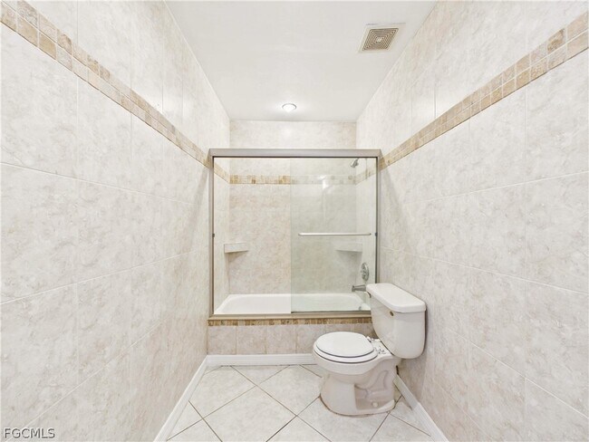 Building Photo - 6300 South Pointe Blvd