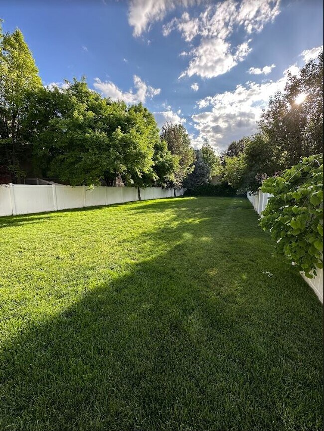 Directly behind home - 1370 E Old Maple Ct