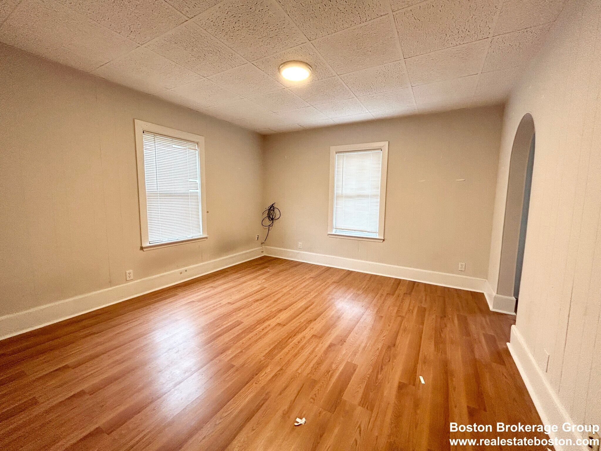 Building Photo - 103 Buttonwood St