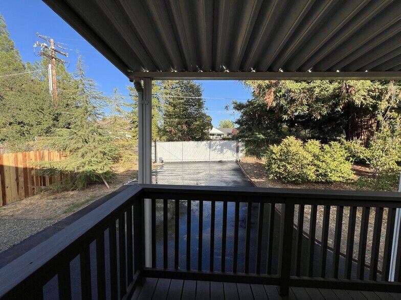 Building Photo - 8183 Wachtel Way