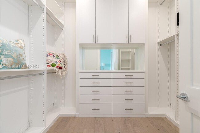 Building Photo - 11269 SE Blair Ln