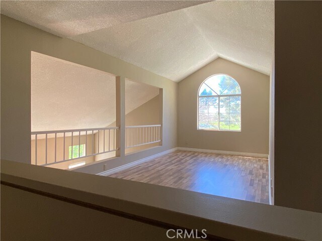 Building Photo - 425 La Costa Dr