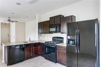 Building Photo - 5916 Kennedy St