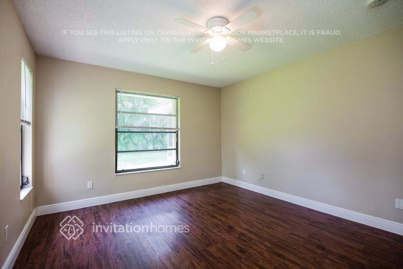Building Photo - 2212 Viscaya Pkwy