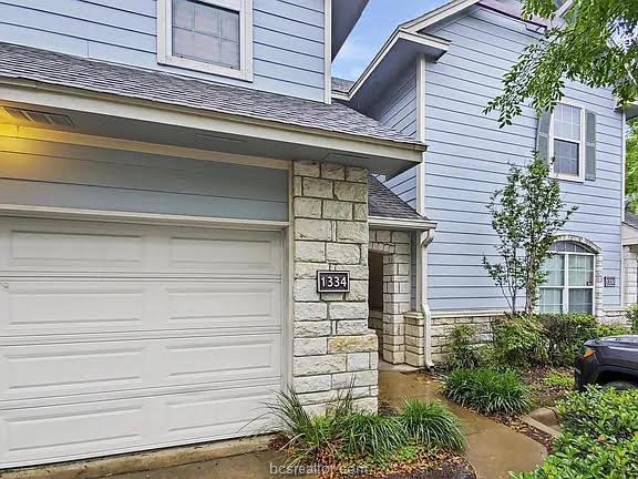Primary Photo - 1334 Canyon Creek Cir