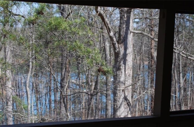 Building Photo - 3502 Tradewinds Dr