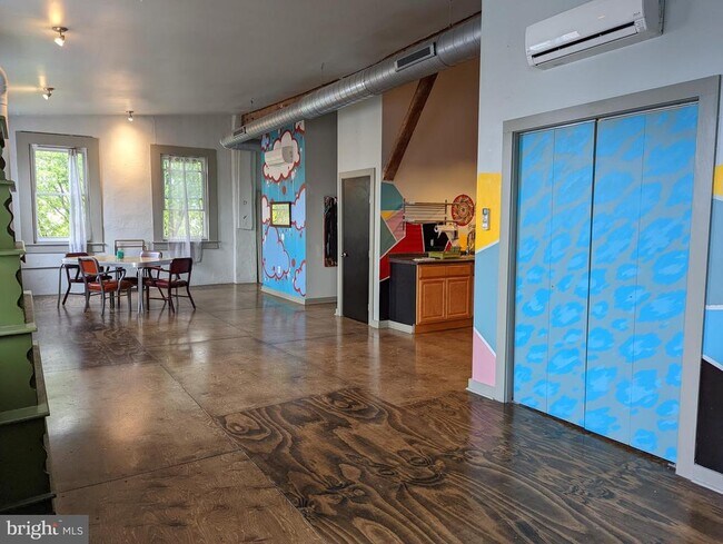 Building Photo - 2111 E Susquehanna Ave