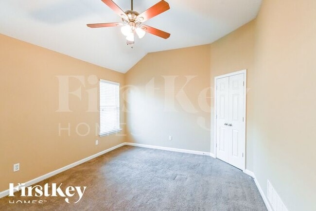 Building Photo - 852 Parham Cir