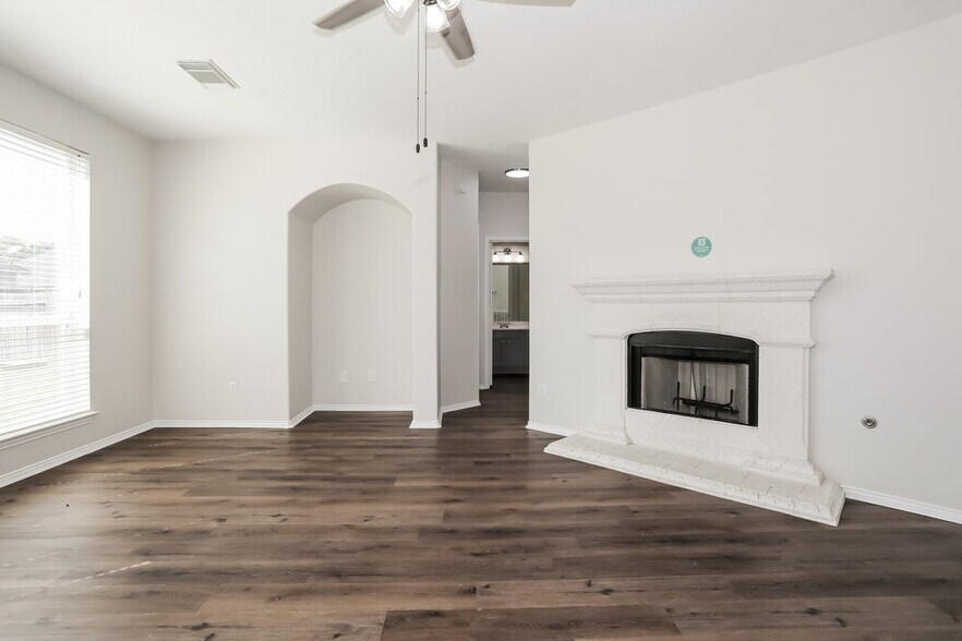 Building Photo - 21911 Heath Meadow Ct