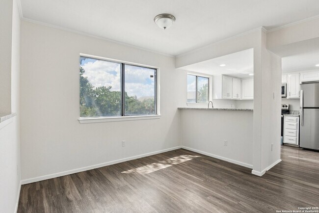 Building Photo - 349 Harmony Ct