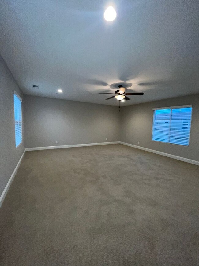 Building Photo - Available Soon!!  Avalon Gated Community!