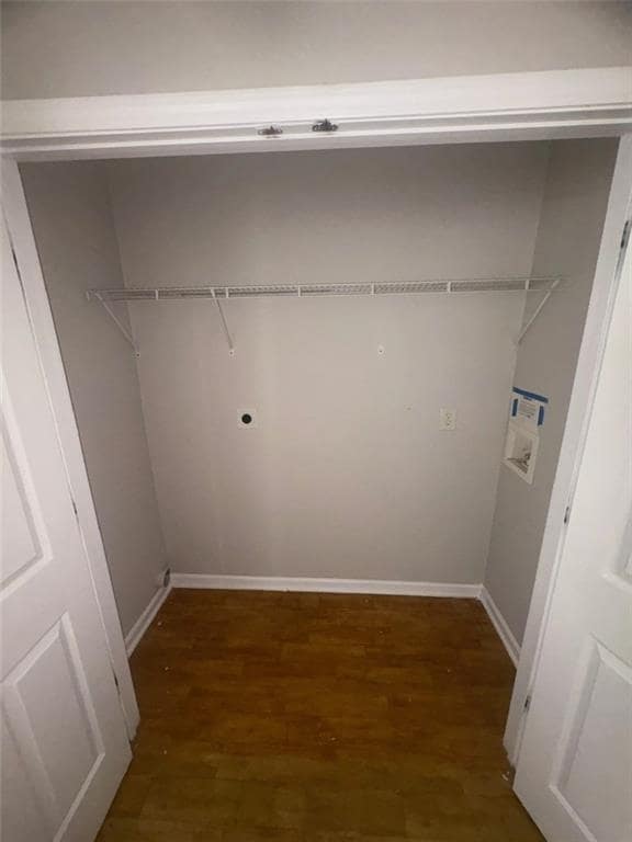 Building Photo - 5863 Strathmoor Manor Cir