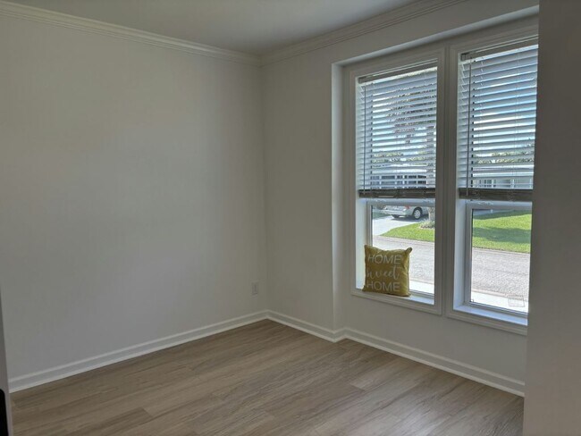 Building Photo - 7300 20th St