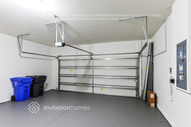 Building Photo - 10538 Medford Lakes Dr
