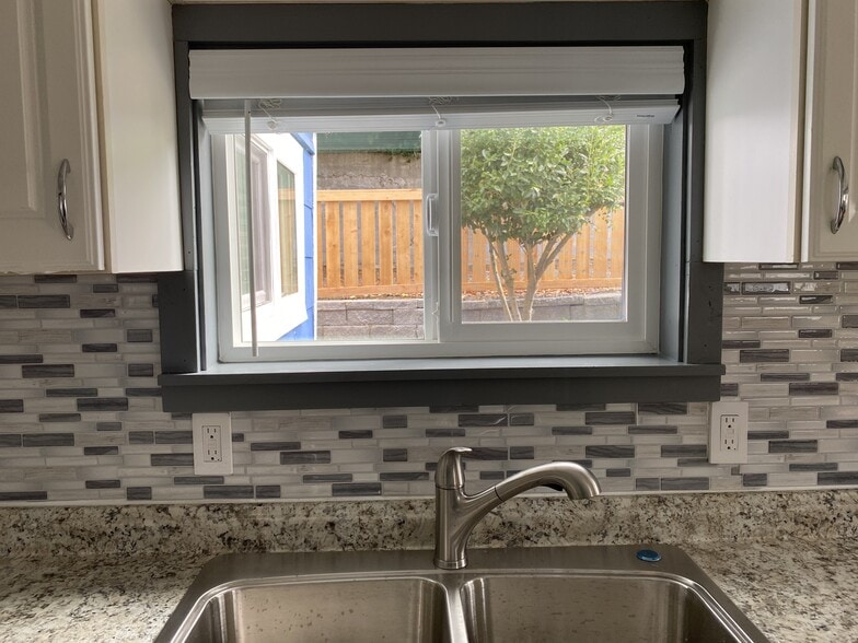 Building Photo - 2120 15th St