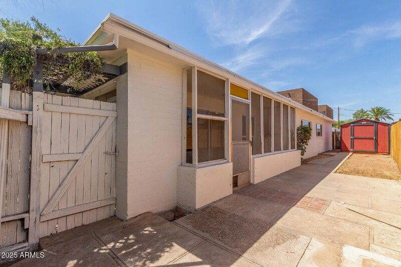 Building Photo - 4235 N 13th Pl
