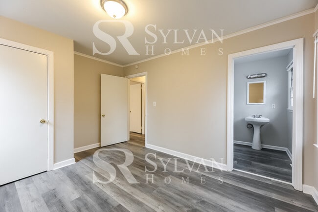 Building Photo - Fall in love with this beautiful 3BR 2 BA home