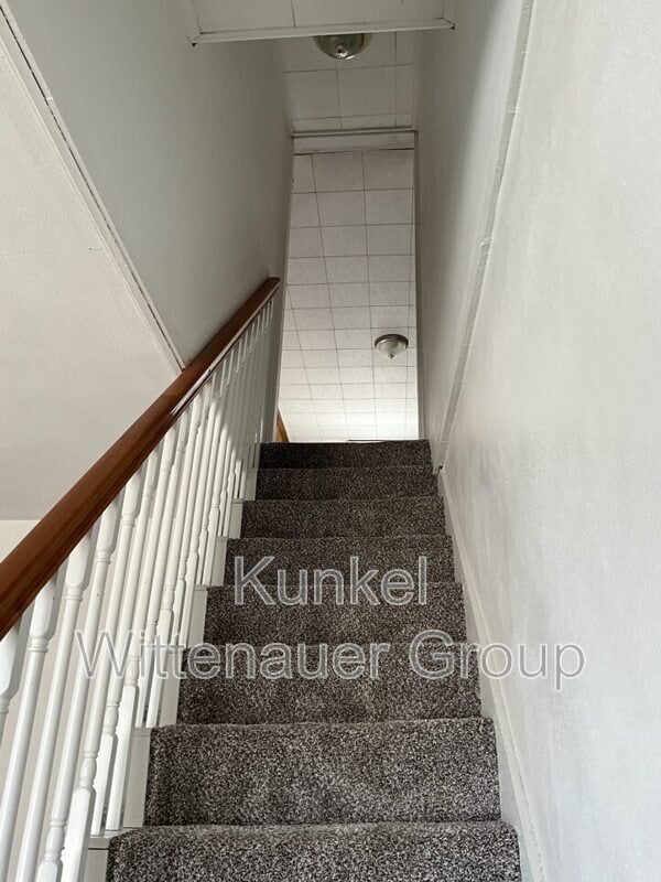 Building Photo - 310 E Washington St