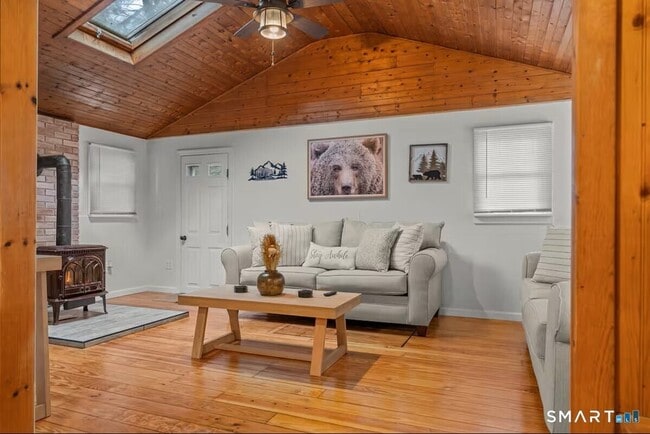 Building Photo - 29 Shore Dr