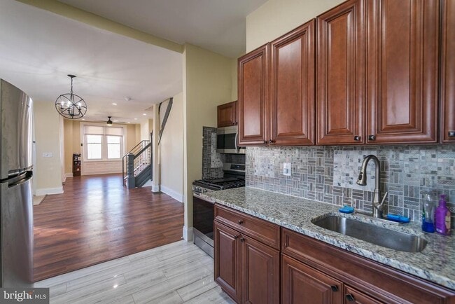 Building Photo - 5426 Jefferson St