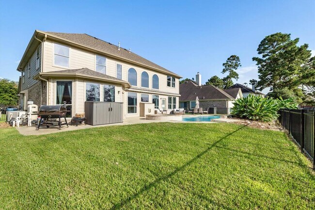 Building Photo - 8719 Silver Lure Dr