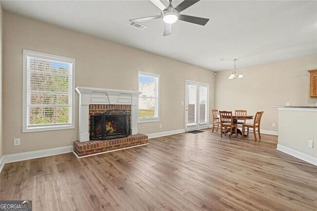 Building Photo - 1750 Lily Valley Dr