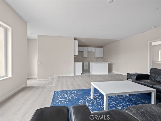 Building Photo - 8411 Buckthorn Ave