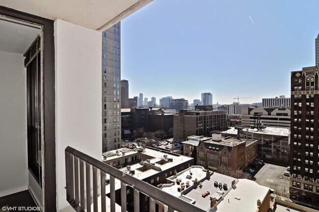 Building Photo - 1030 N State St