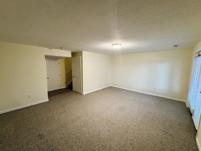 Building Photo - 1422 Founders Way