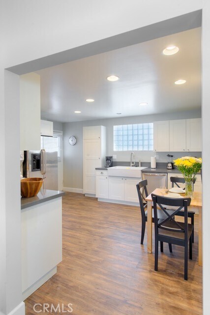 Building Photo - 113 29th St