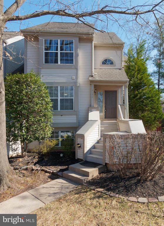 Building Photo - 6145 Stonepath Cir