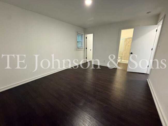 Building Photo - 4309 Walnut Hollow Dr