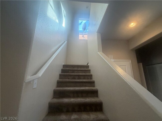 Building Photo - 9915 Elkhead Creek Way