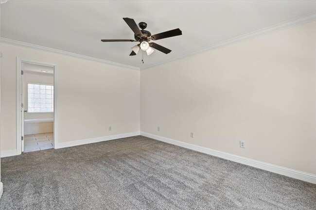 Building Photo - 27572 Claiborne Cir