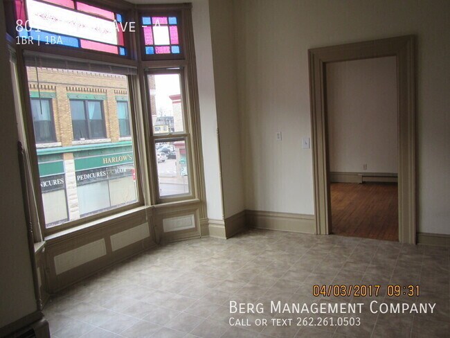Building Photo - 801 Clinton St