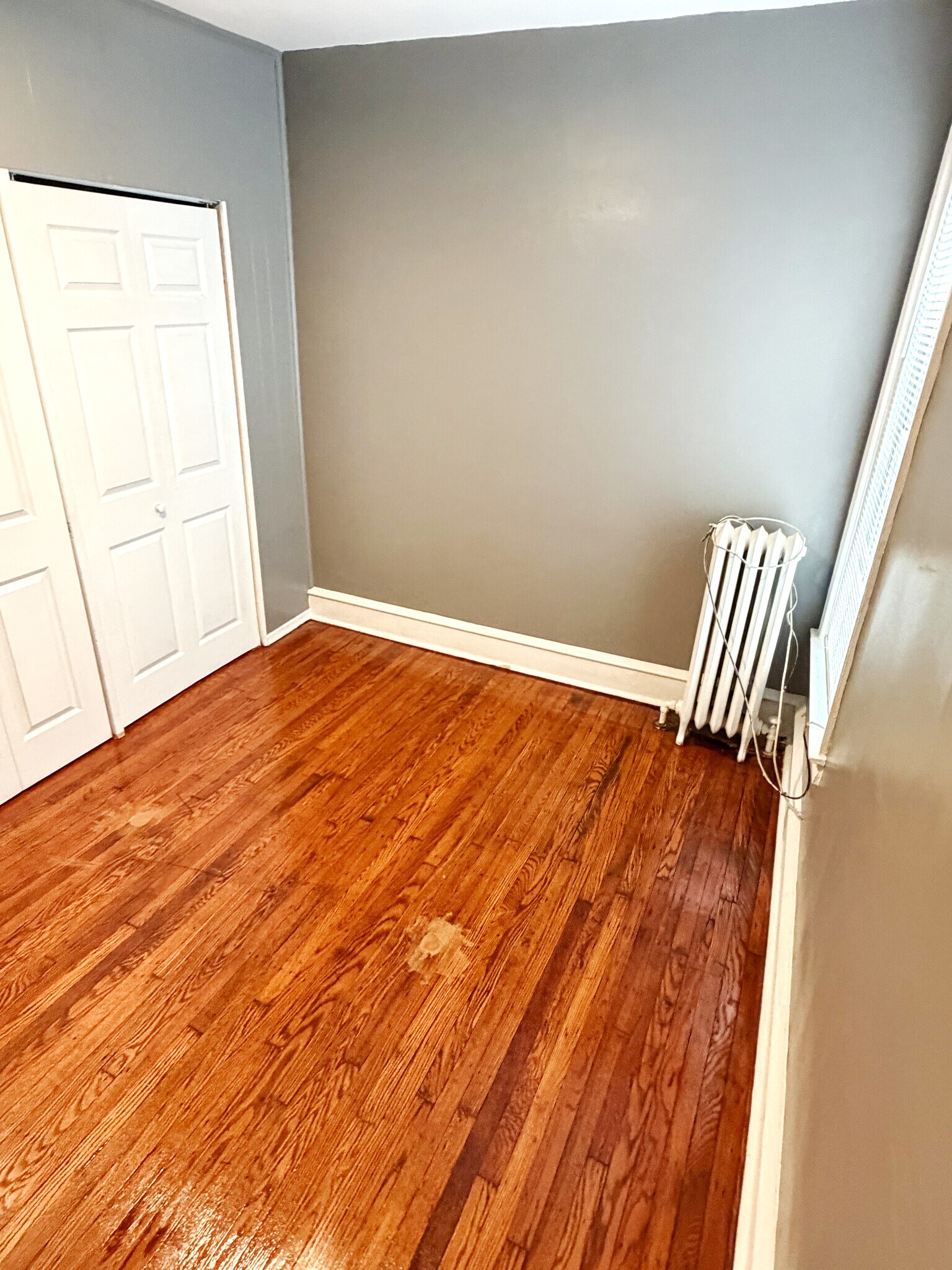 Middle bed - 2523 S 66th St