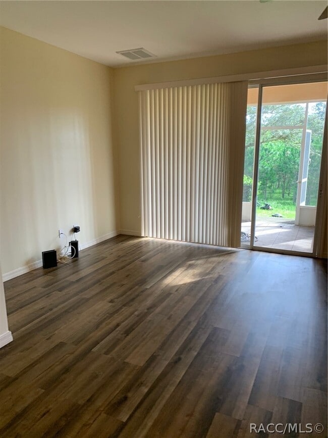 Building Photo - 1600 W Spring Meadow Loop