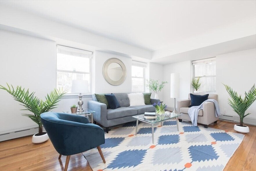 Building Photo - 395 Broadway