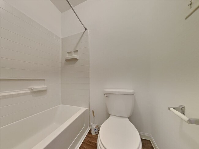 Building Photo - 10322 Urban Oak Trl