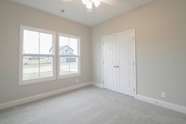 Building Photo - 2078 Ireland Wy