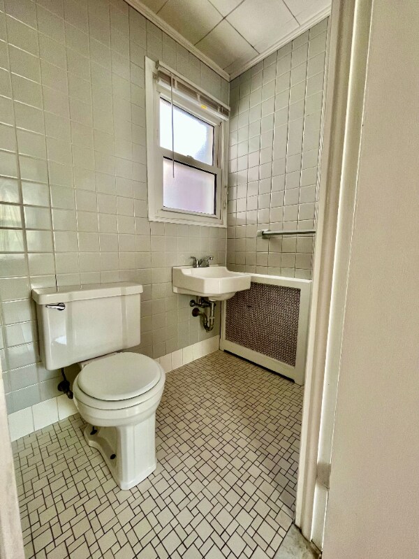 Building Photo - 1809 S 13th St